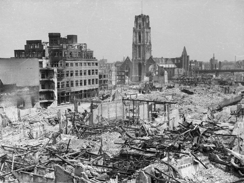 Rotterdam na het Duitse bombardement van 14 mei 1940