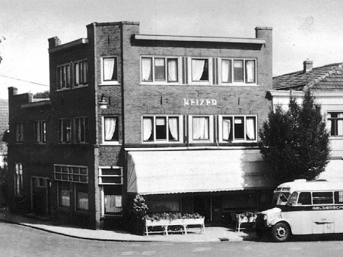 Hotel Keizer, Markt, Aalten (1952)