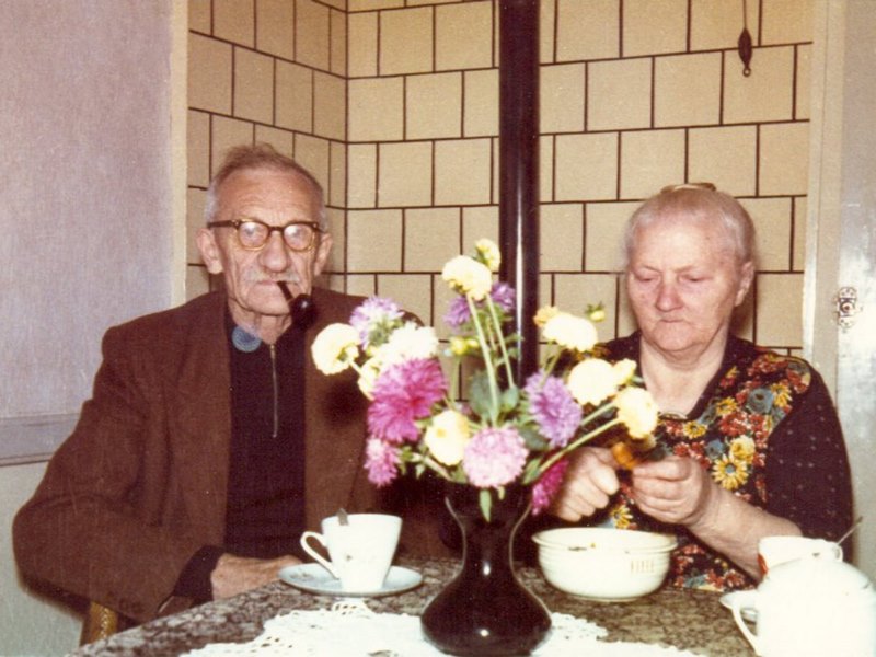 Jan Derk Geurkink (1883-1965) & Lena Wevers (1886-1977) - Hozenstraat 8, Bredevoort