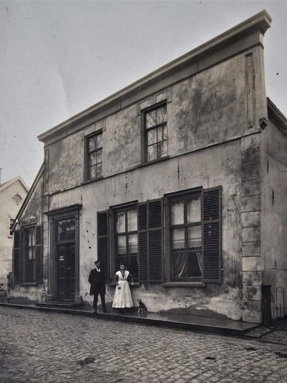 Postkantoor Bredevoort, 1918, met Hendrik Christiaan den Hartogh en Antonia Theodora Krosenbrink