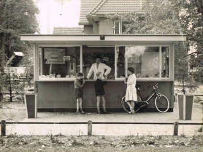 Cafetaria Grotenhuis - Bocholtsestraatweg 2, Aalten (1958)