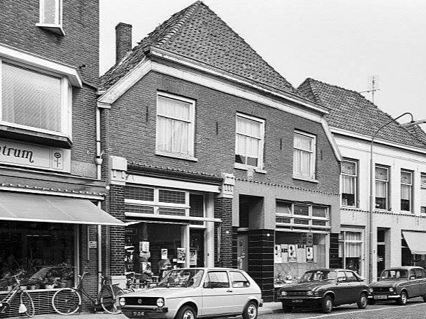 Bredevoortsestraatweg 5, Aalten (1976)