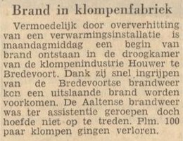 Klompenfabriek Houwer, Bredevoort - Dagblad Tubantia, 10-01-1961