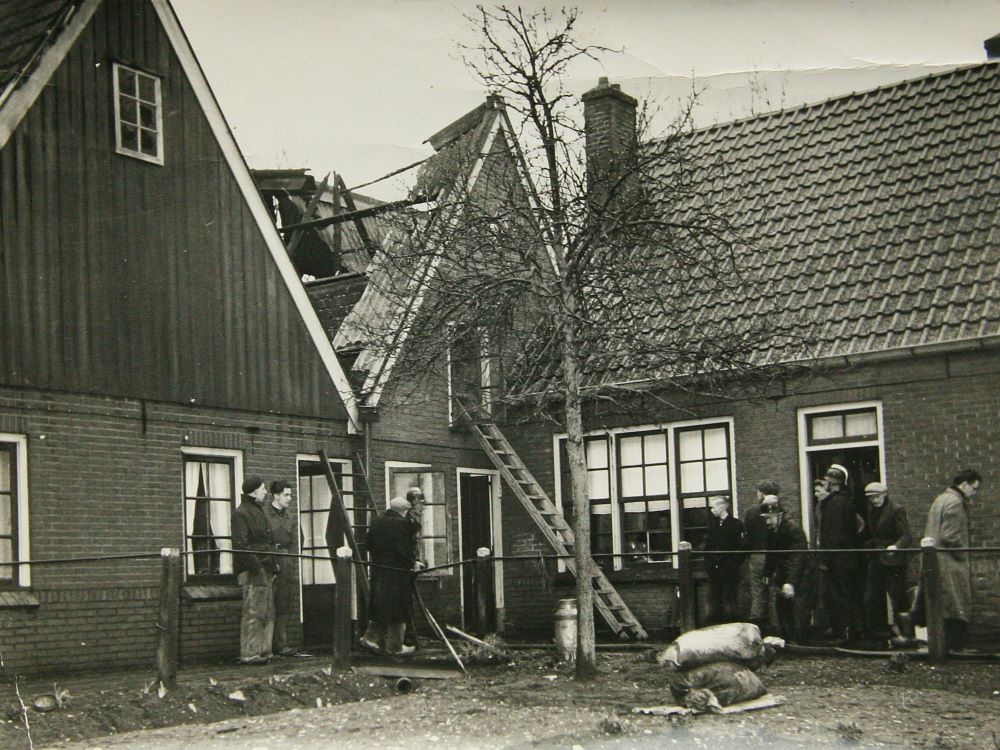 Beerninkweg 9, Dale (Essink) - Boerderijbrand, 16-03-1957