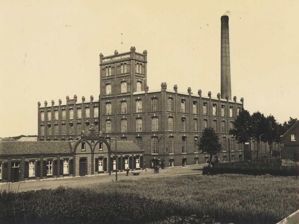 Fabrieken in Bocholt waar rond 1900 veel grensarbeiders uit Aalten werkten.